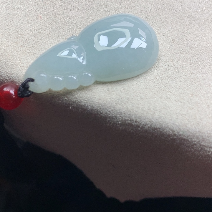 翡翠颈饰未镶嵌吊坠