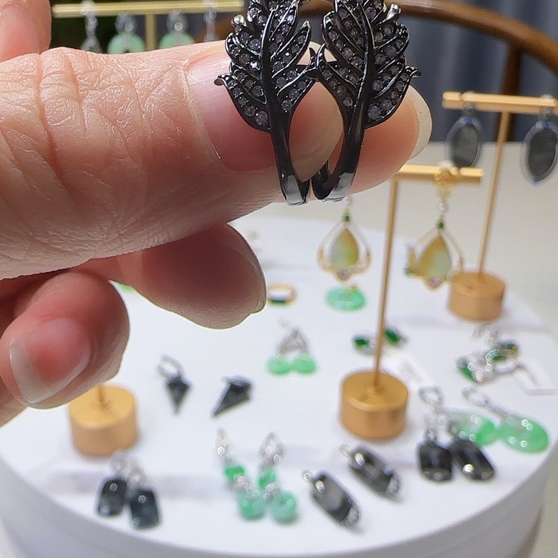 翡翠耳饰银S925镶嵌天然缅甸a货翡翠