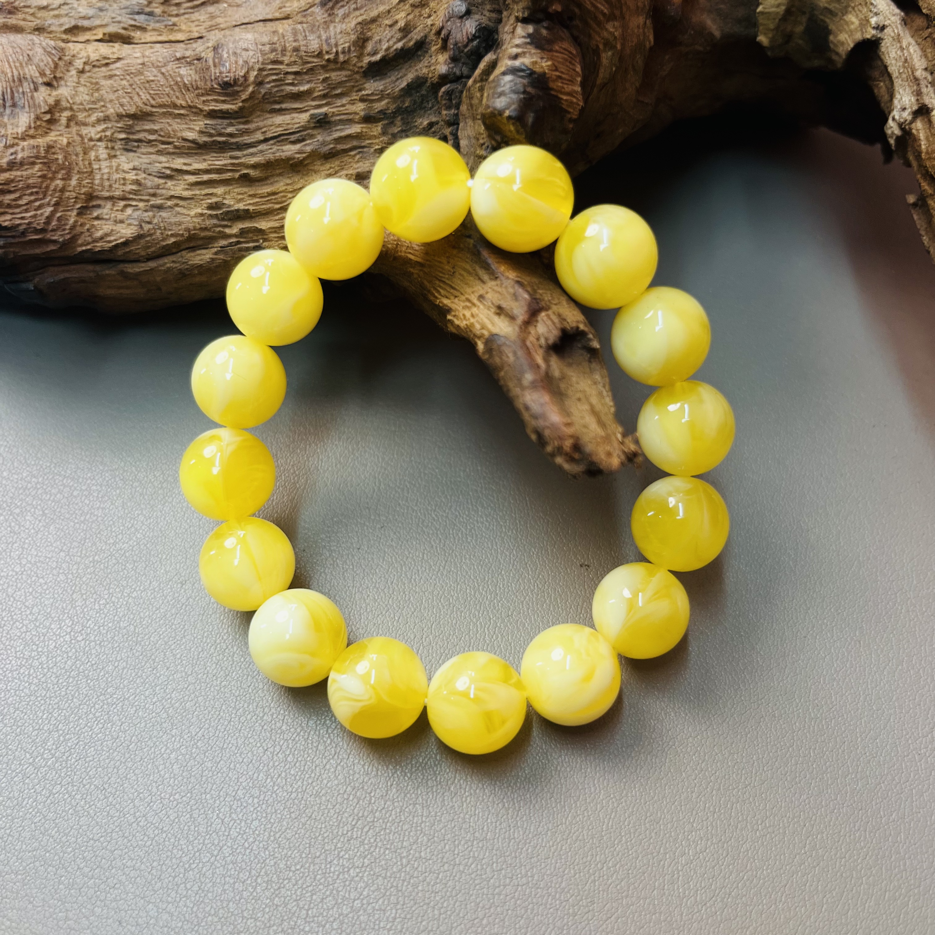 XL4602  缅甸新蜜白花圆珠手串