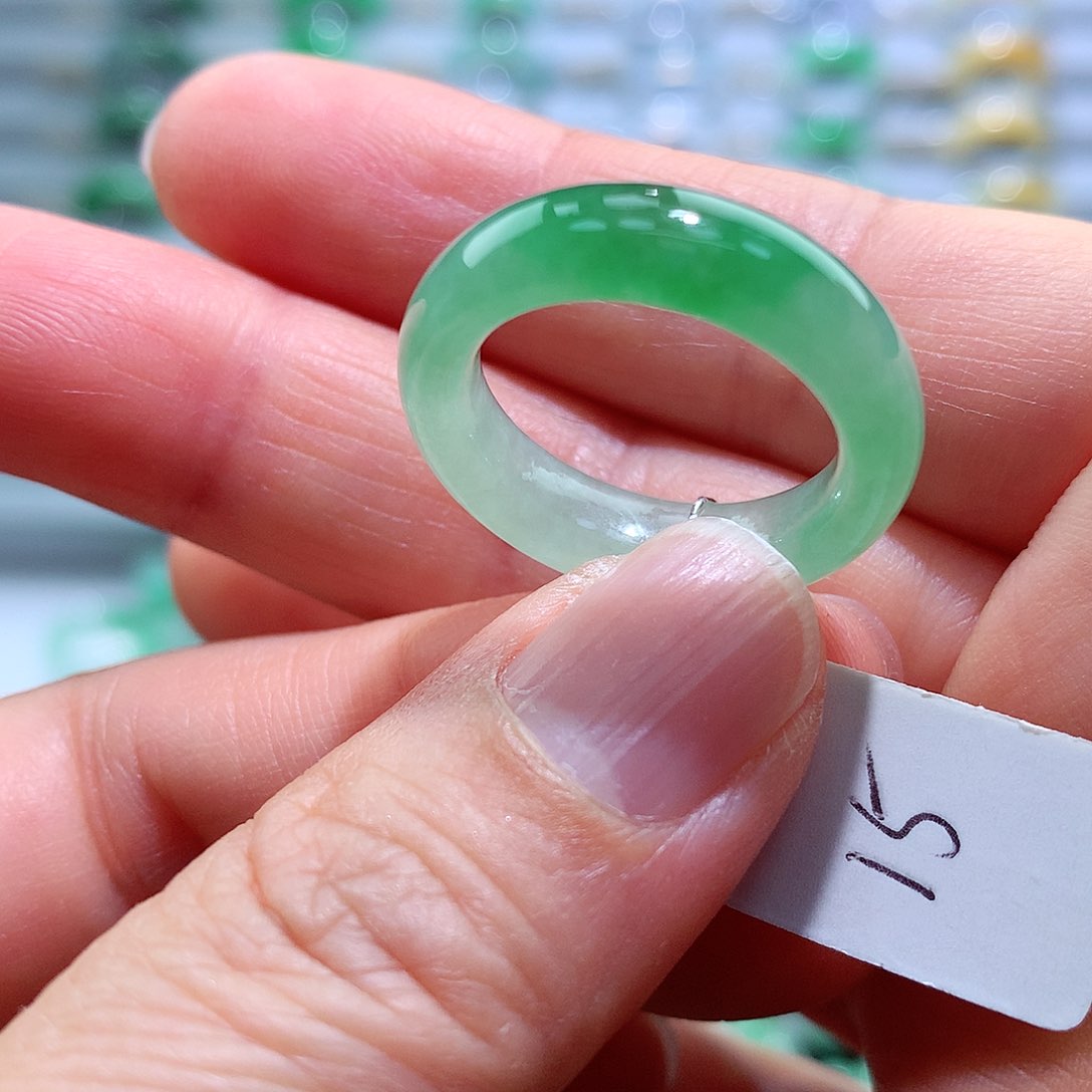 翡翠未镶嵌戒指15号