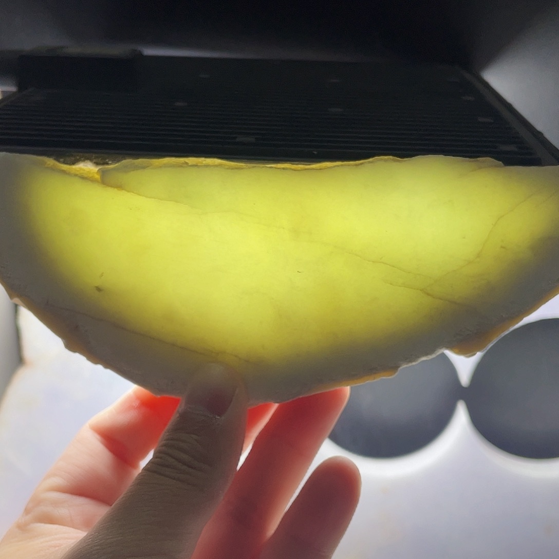 翡翠颈饰未镶嵌毛料9