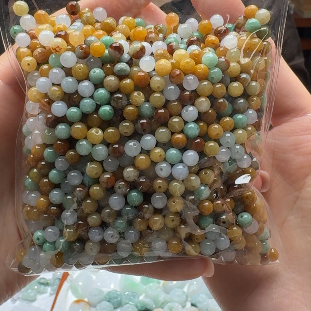 未镶嵌挂件翡翠福利50个，不包邮，拍一单邮费发货