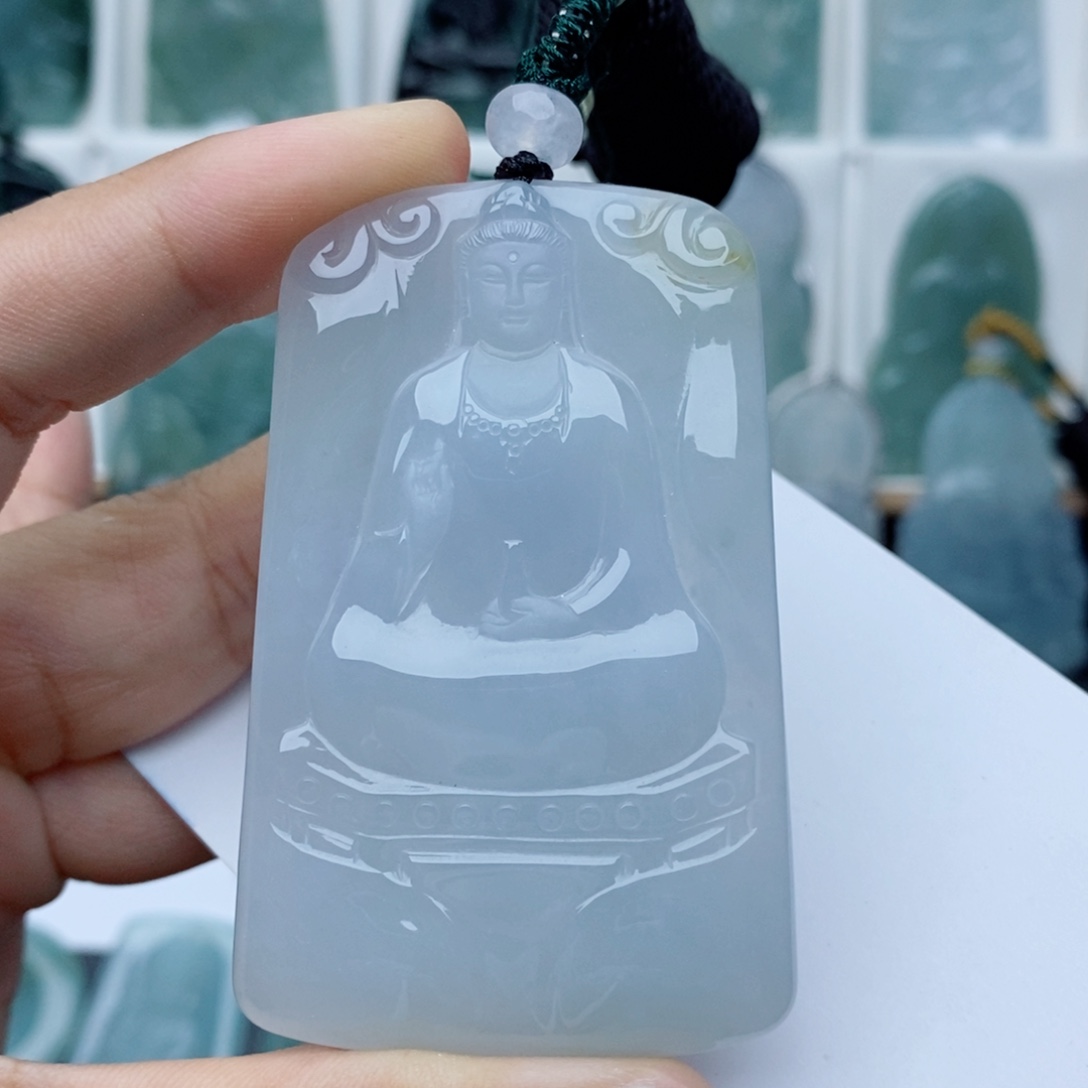翡翠未镶嵌颈饰素衣观音