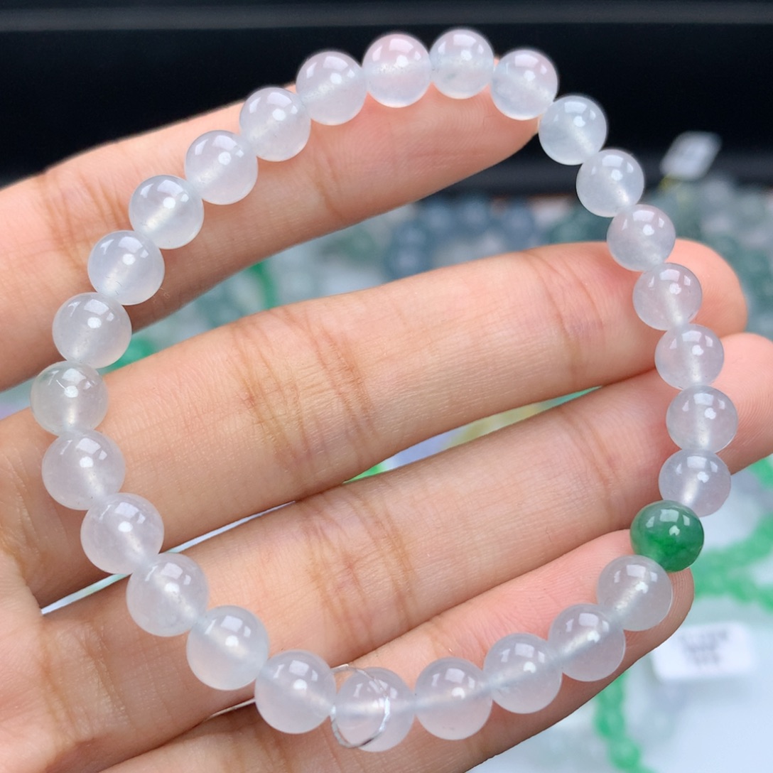 翡翠手链未镶嵌卡