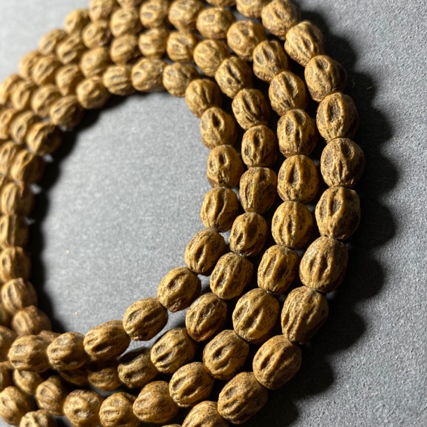 6.5mm原装高装红牙鬼脸108柏香籽