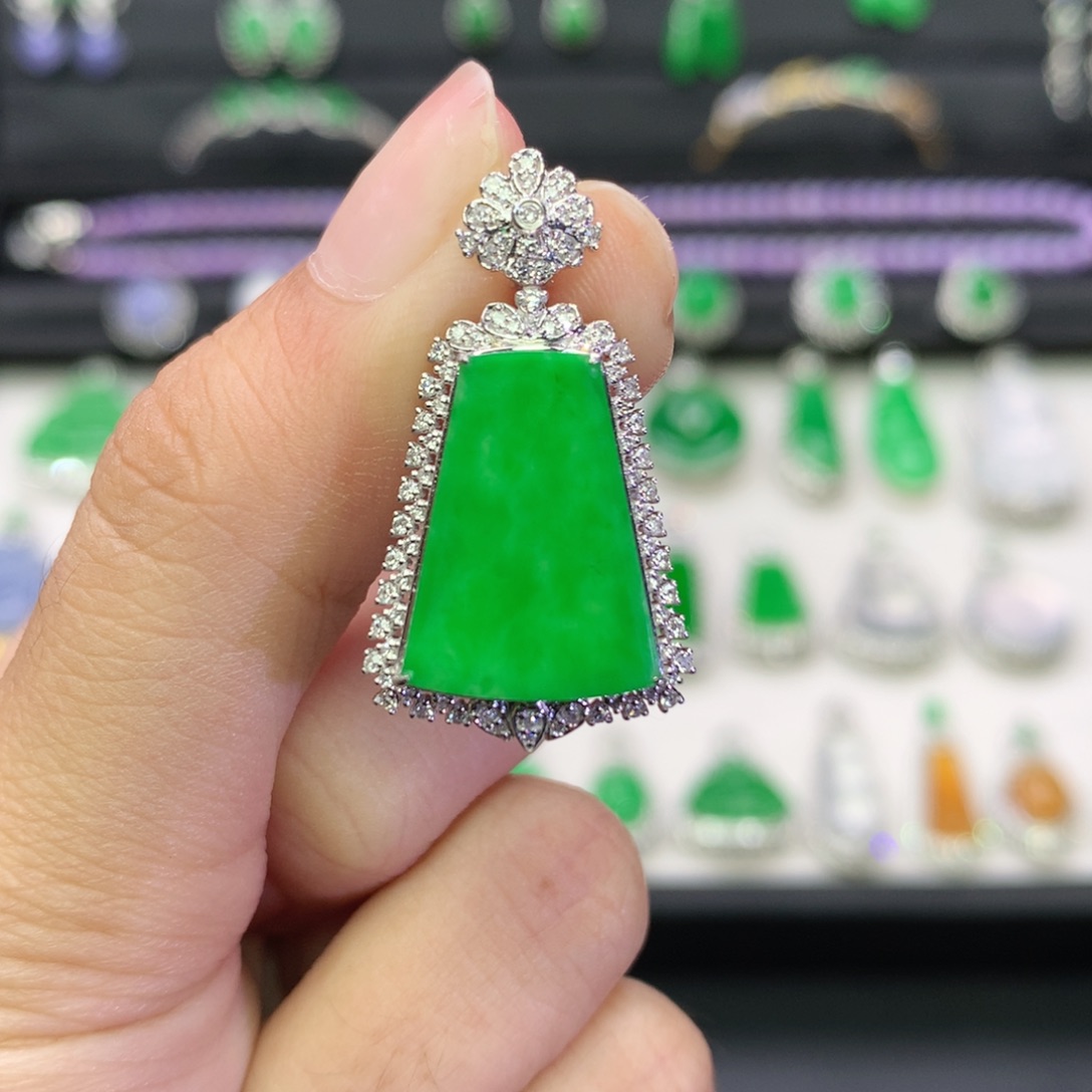 翡翠18K金镶嵌吊坠(不含链)