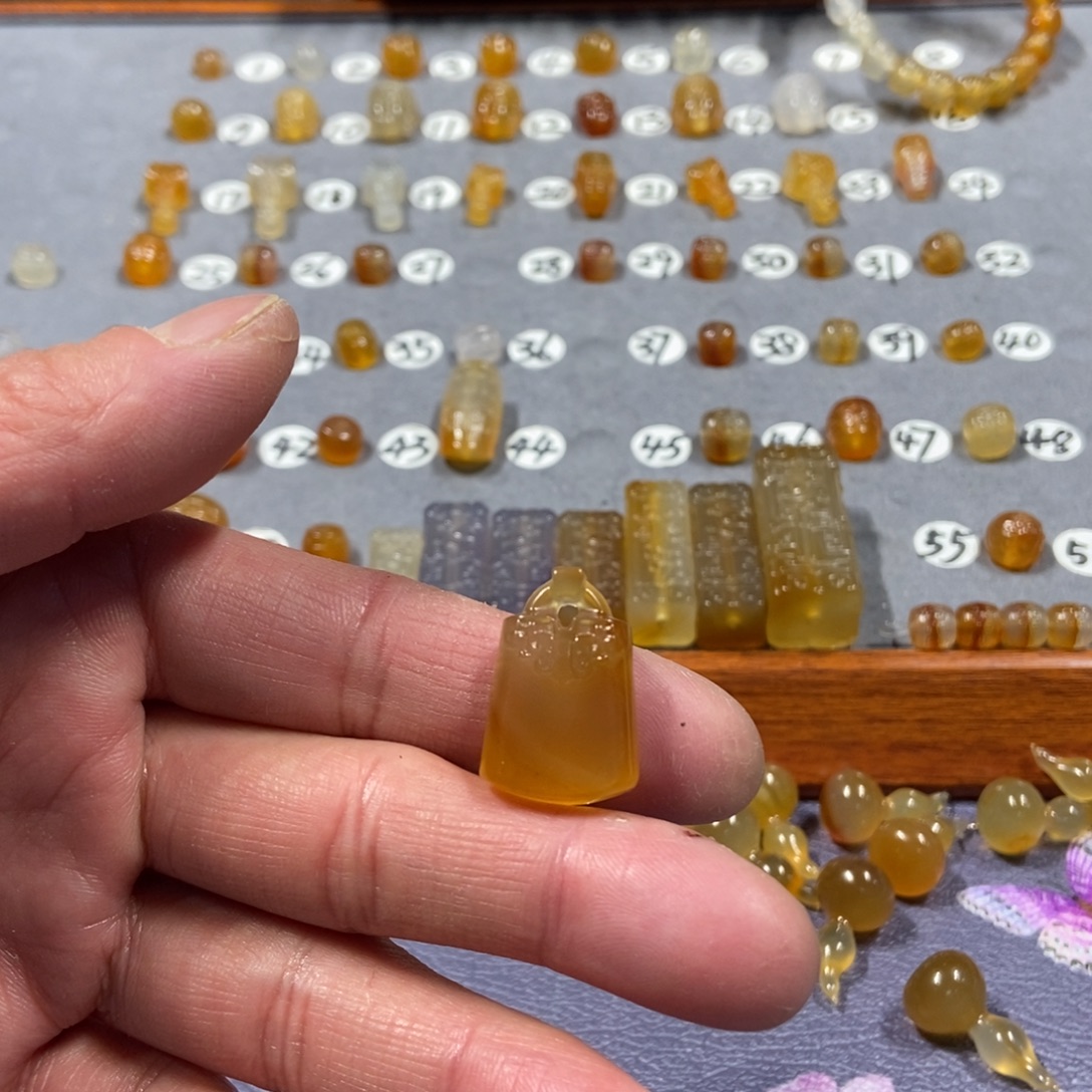 大***爸玛瑙/玉髓合金颈饰锁