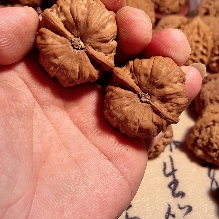 【闪购商品】吊坠文玩核桃P****t元宝