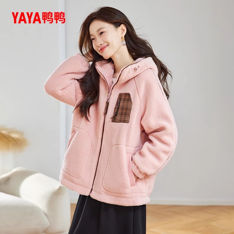YAYA/鸭鸭90绒女短款秋冬季时尚休闲羊羔绒保暖外套YE4B620382H