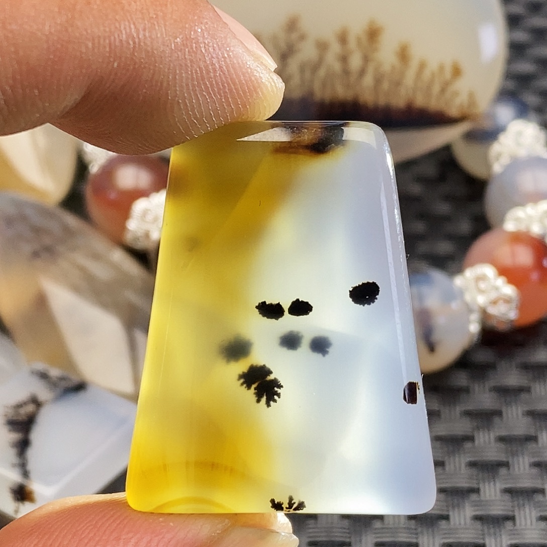胖***m玛瑙/玉髓未镶嵌吊坠(不含链)