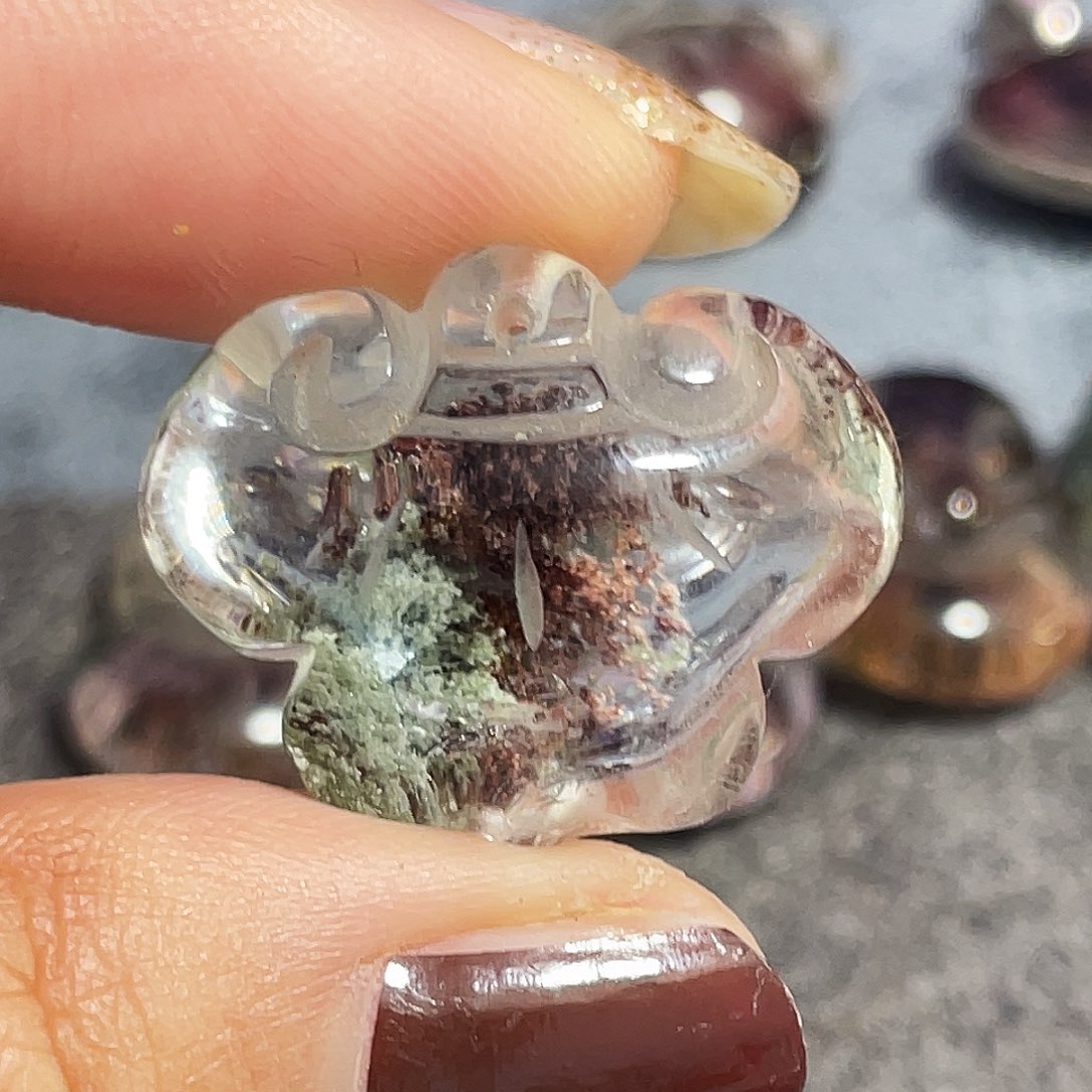 小***逸银S925镶嵌紫晶颈饰