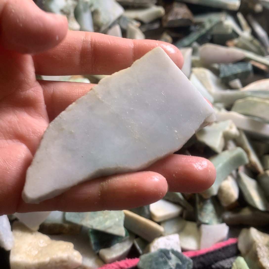 翡翠颈饰未镶嵌缅甸翡翠