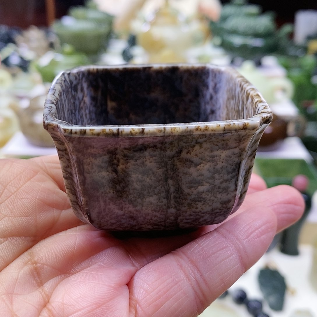 和田玉茶杯未镶嵌