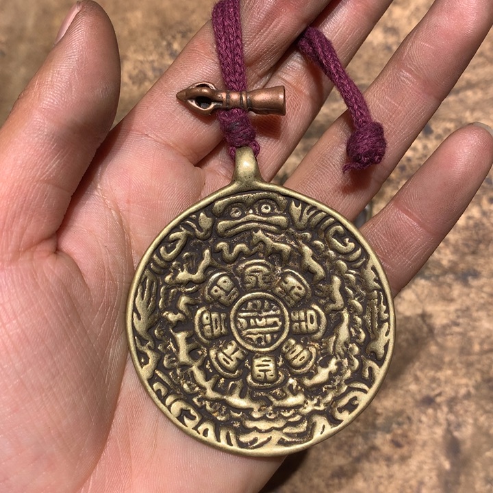 琉璃颈饰?****喜欢的朋友