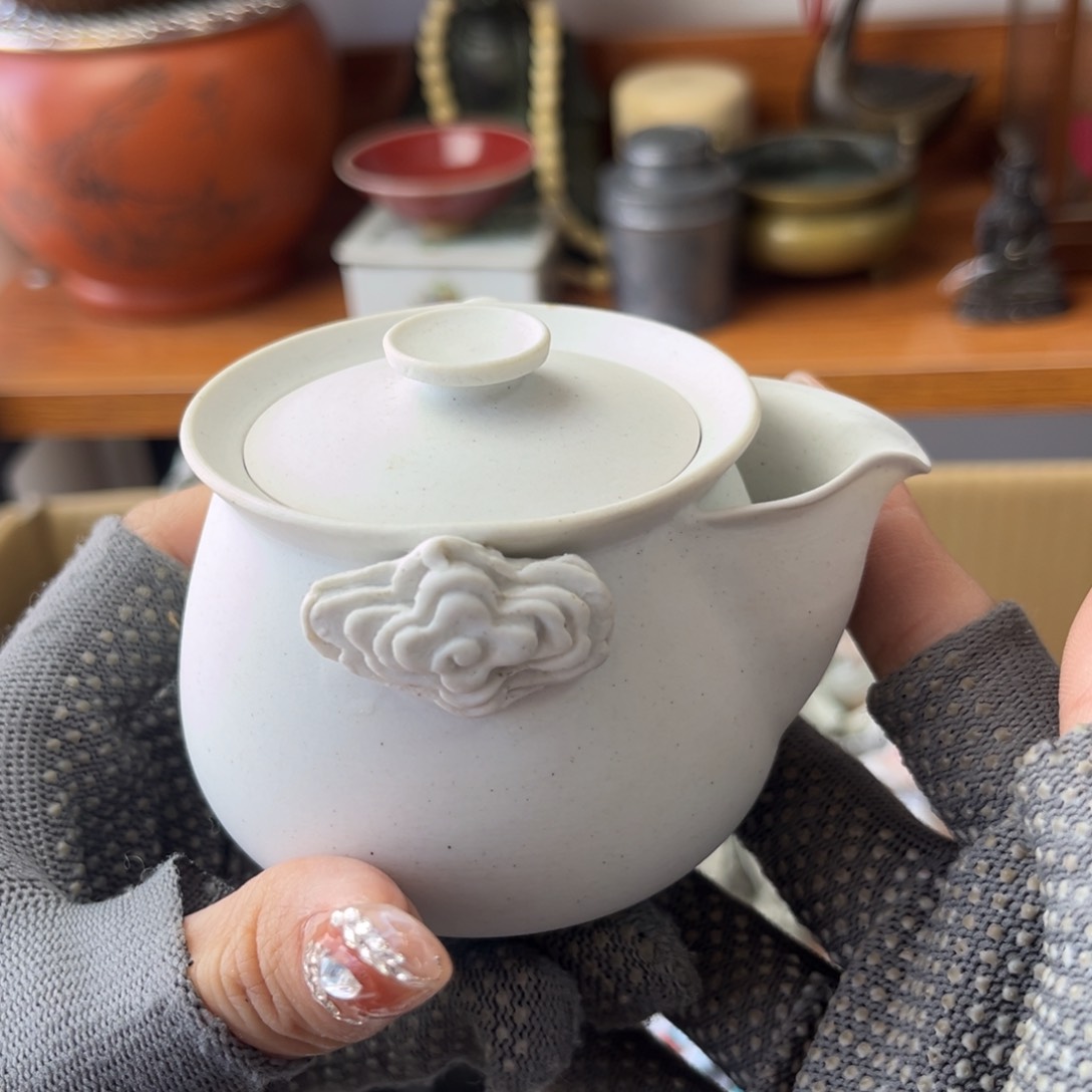 十五的月亮十六圆吧