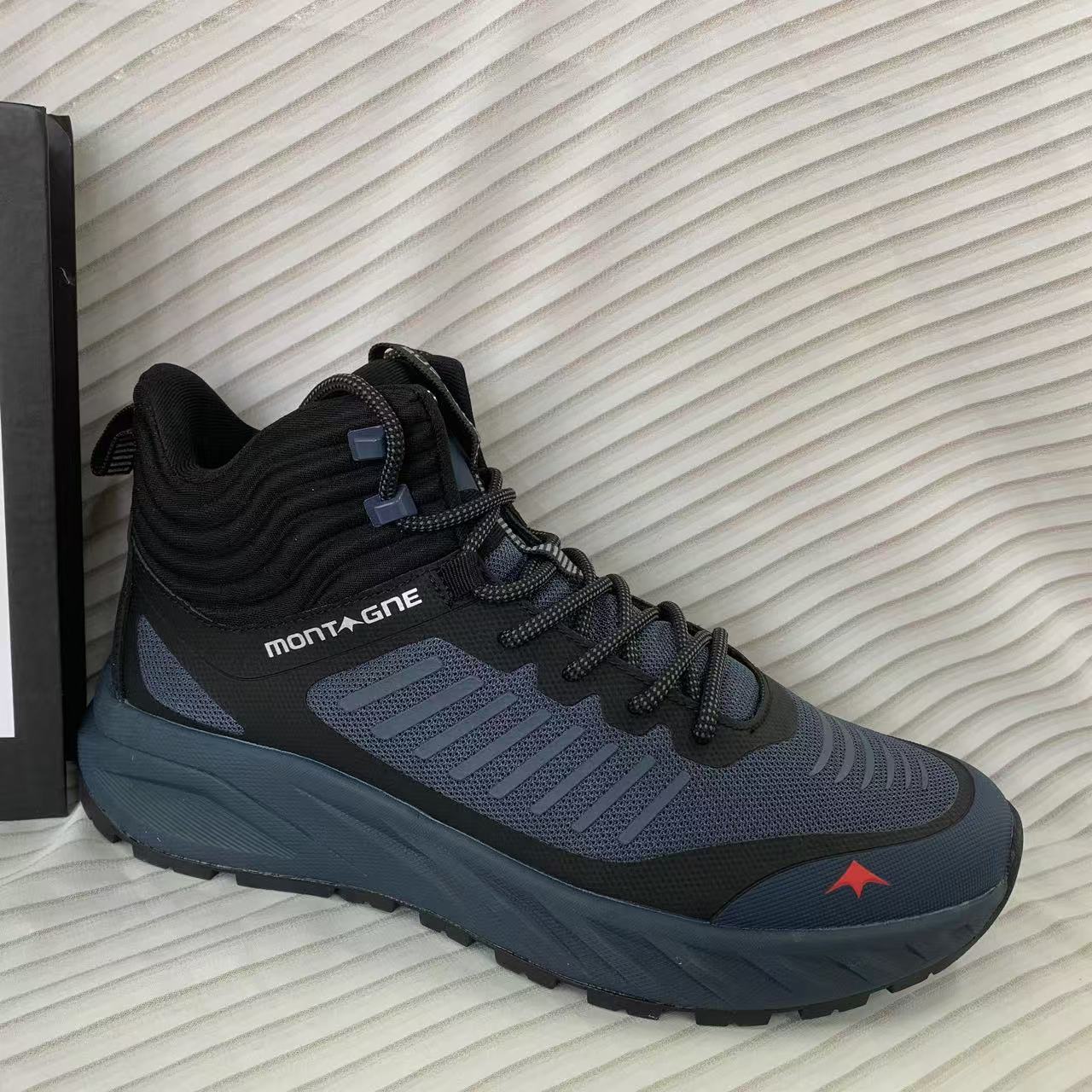 D723（偏大一码）男女鞋 时尚经典百搭中帮系带舒适户外徒步鞋1仓