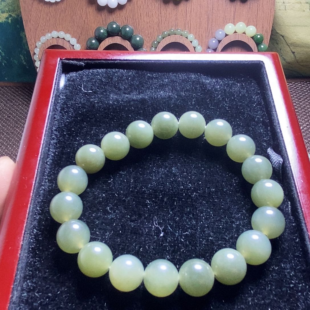 和田玉未镶嵌手串