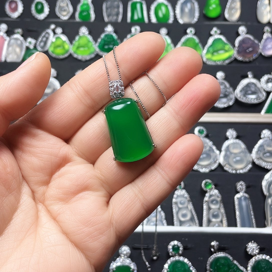 玛瑙/玉髓颈饰合金