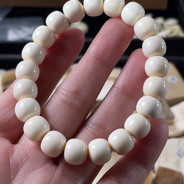 泥塑不打孔联系客服