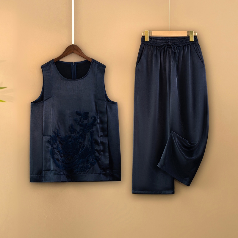 【沐棠】夏季2025新款新中式国风套装女装刺绣背心上衣+长裤两件套