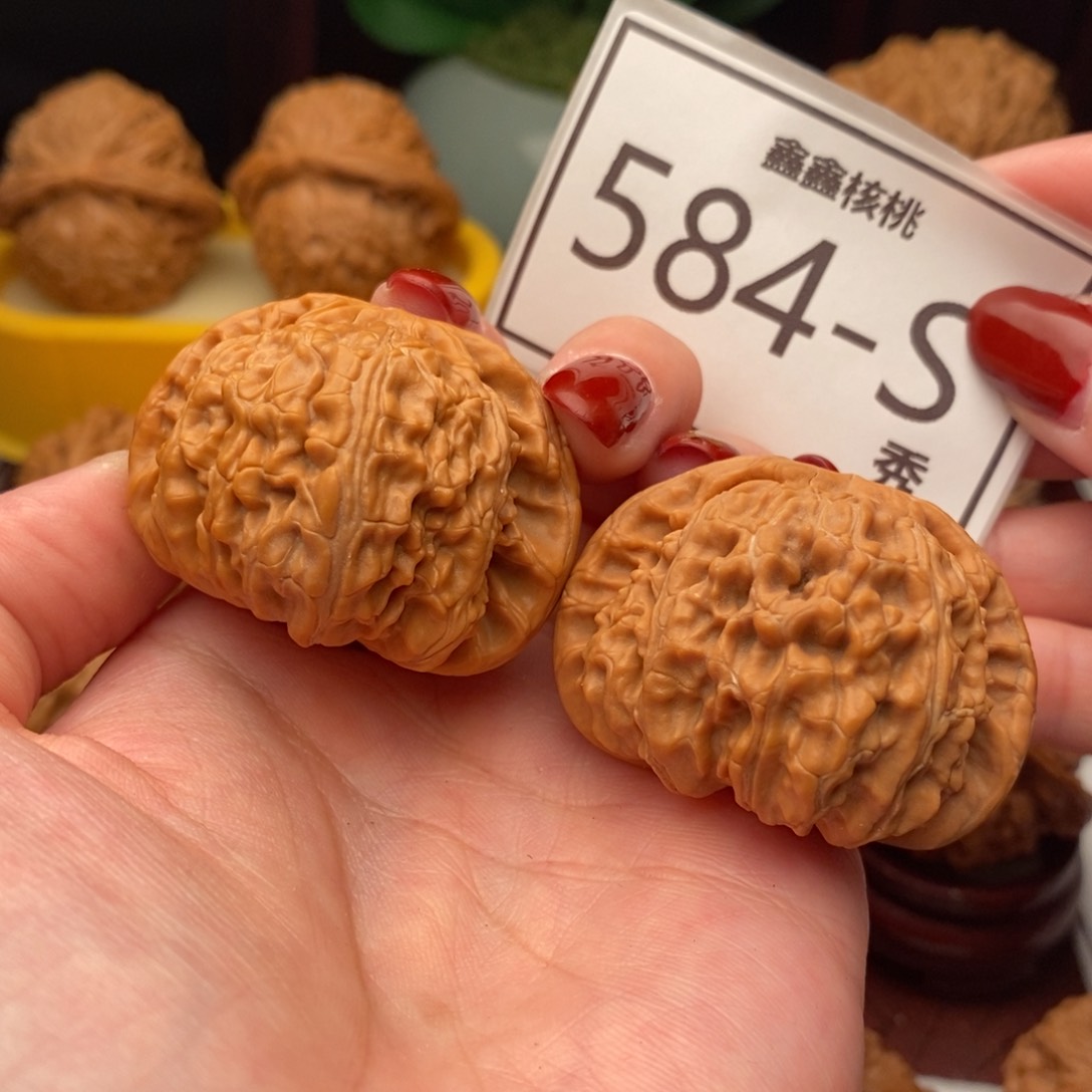 文玩核桃把件白狮42