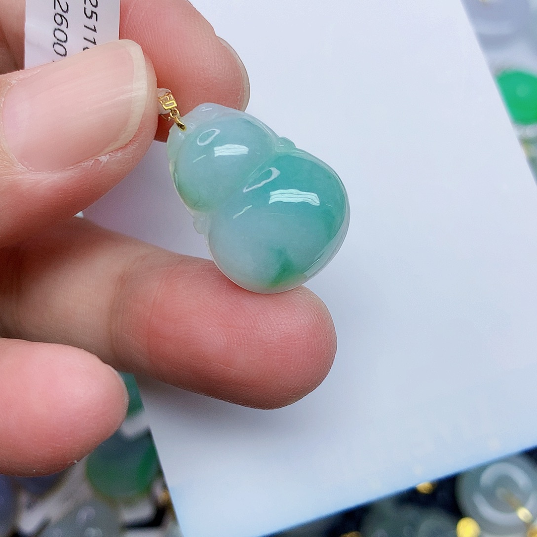 翡翠18K金镶嵌颈饰3568754