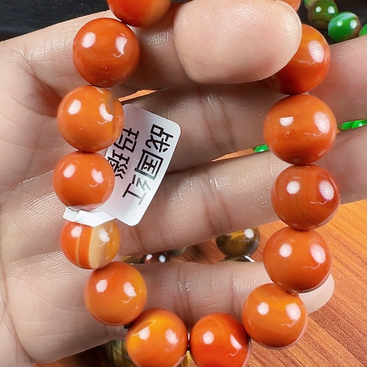 感***6玛瑙/玉髓未镶嵌手链