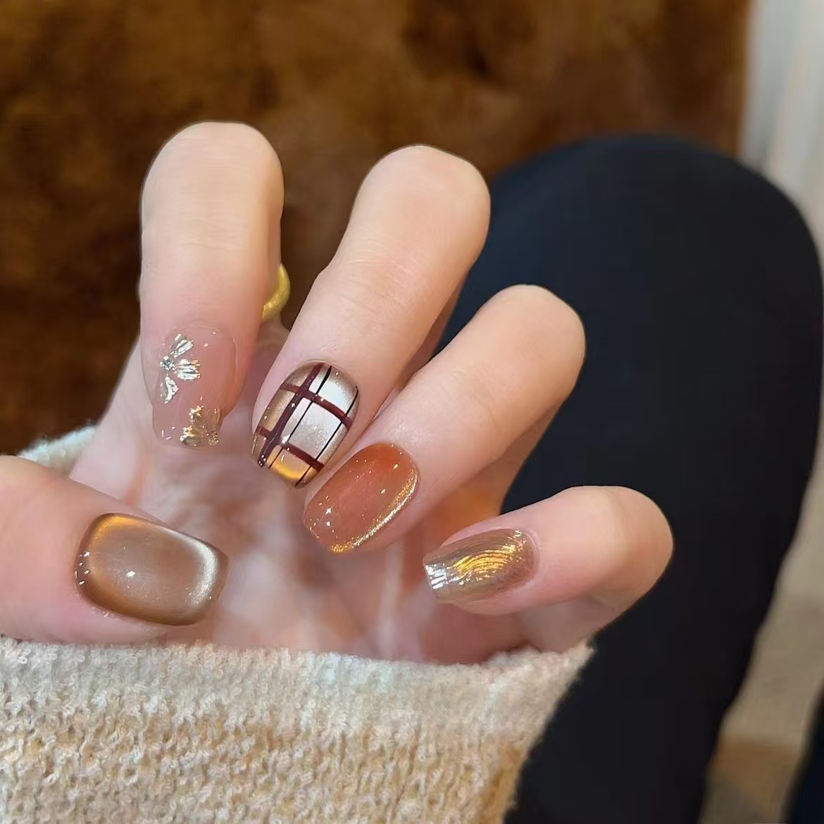 【一抹焦糖】十七秋冬琥珀猫眼手绘鎏金花朵纯手工穿戴甲气质显白款