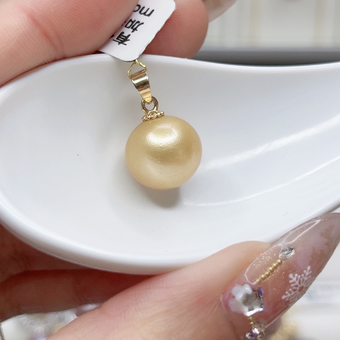 淡水珍珠吊坠(赠链)未镶嵌
