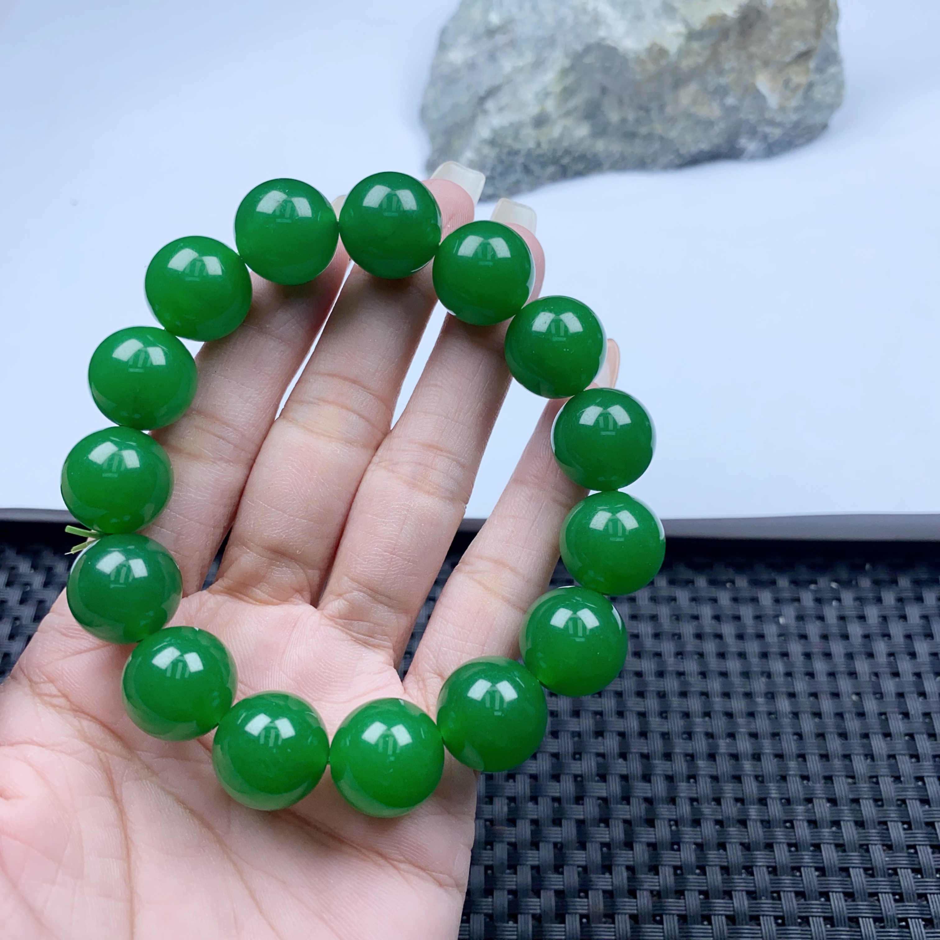 z487绿14m手串女款手工时尚百搭