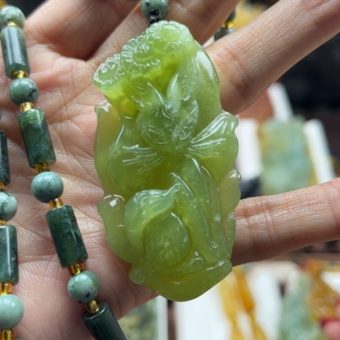 岫玉挂件未镶嵌挂件