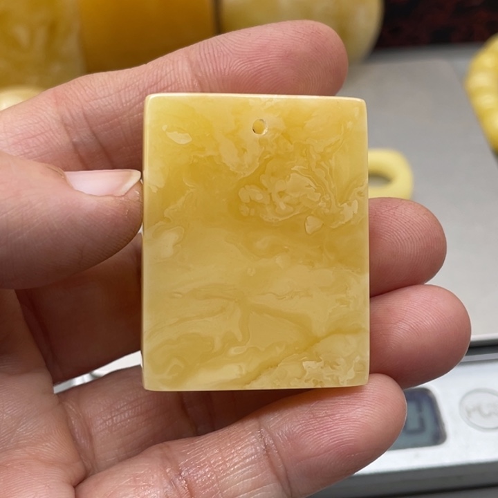 琥珀裸石未镶嵌蜜蜡