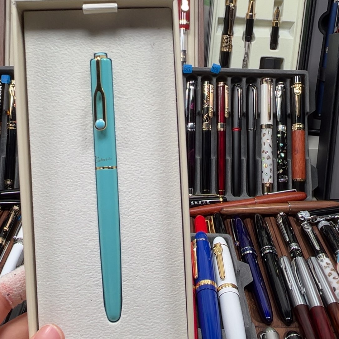 便携式毕加索糖果蓝色