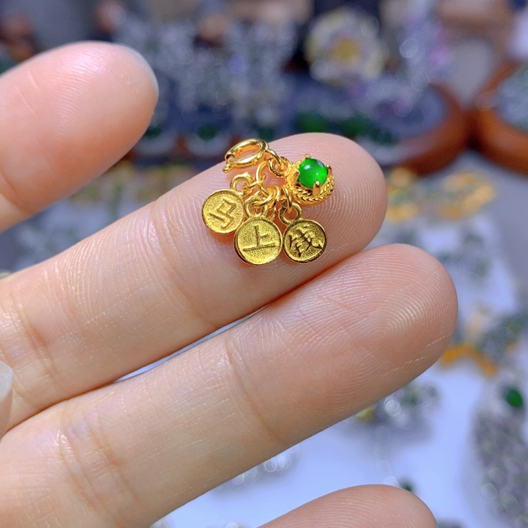 翡翠颈饰银S925镶嵌天然翡翠