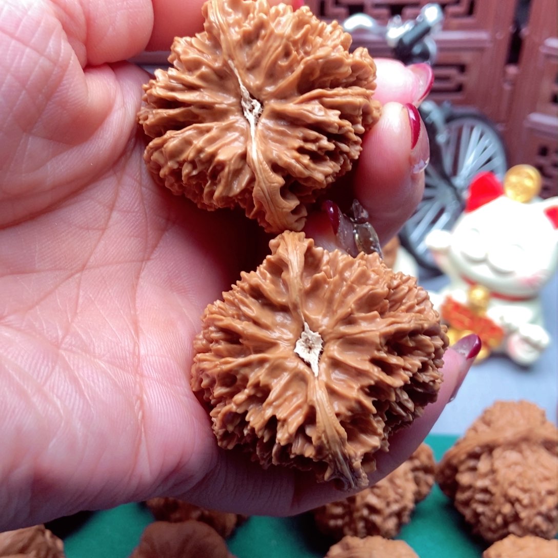 文玩核桃吊坠斌满天星45