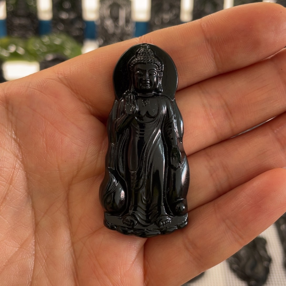 蛇纹石玉未镶嵌吊坠今***少
