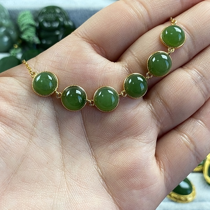 和田玉（碧玉）未镶嵌颈饰