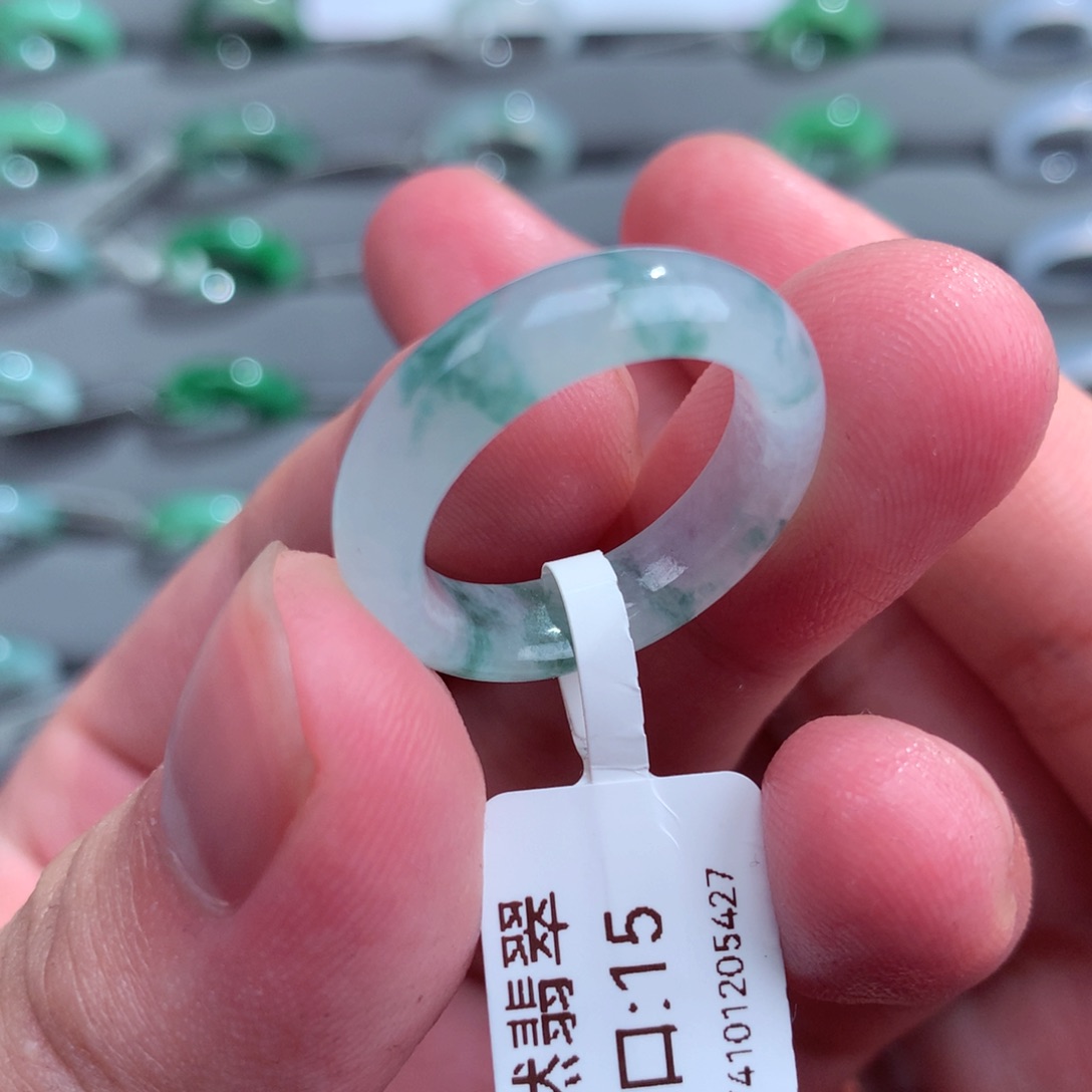 翡翠戒指未镶嵌天然