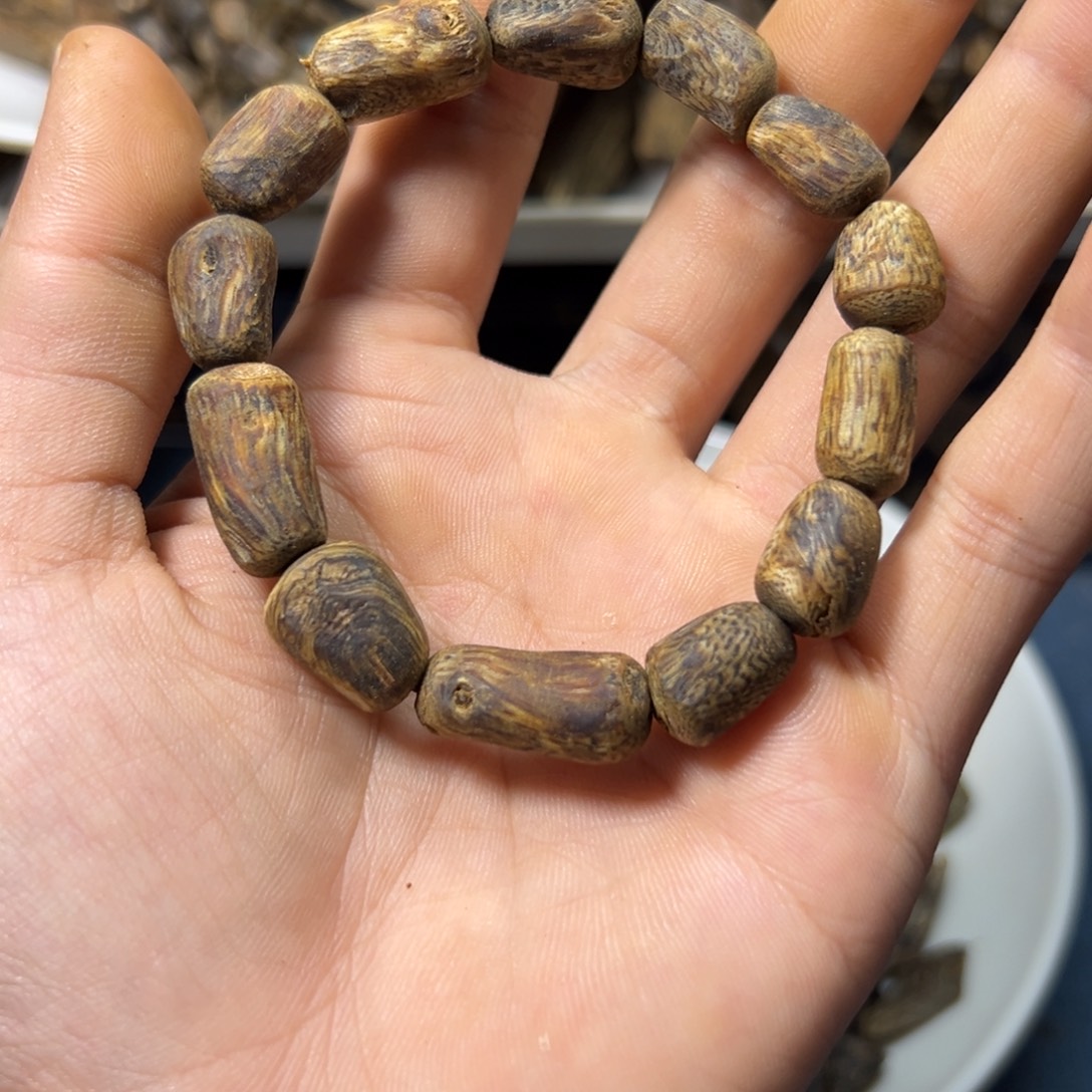 沉香沉香碎屑乌身圆叶10克