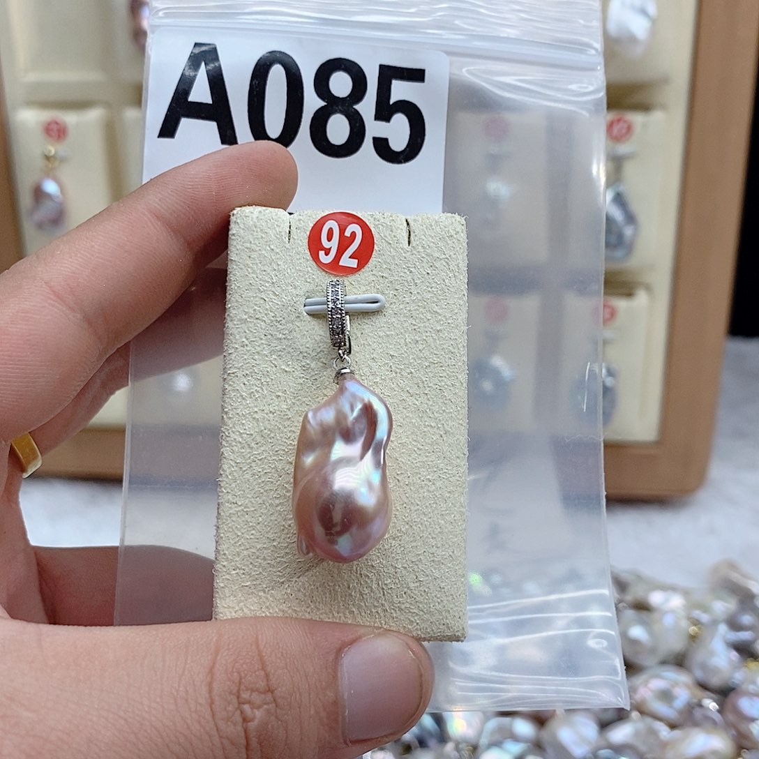 银S925镶嵌淡水珍珠颈饰