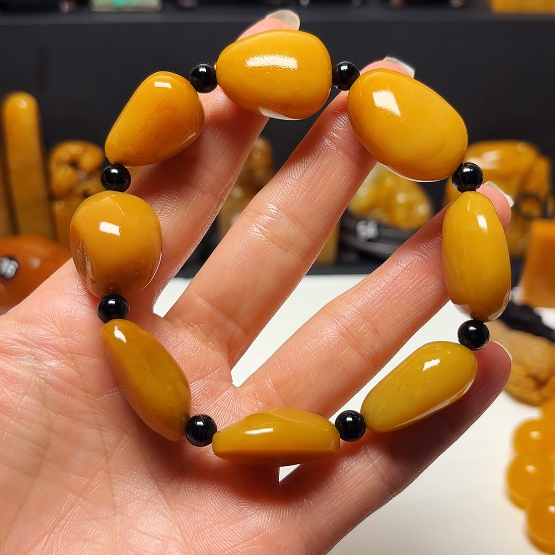 田黄石M****X石雕石雕石雕