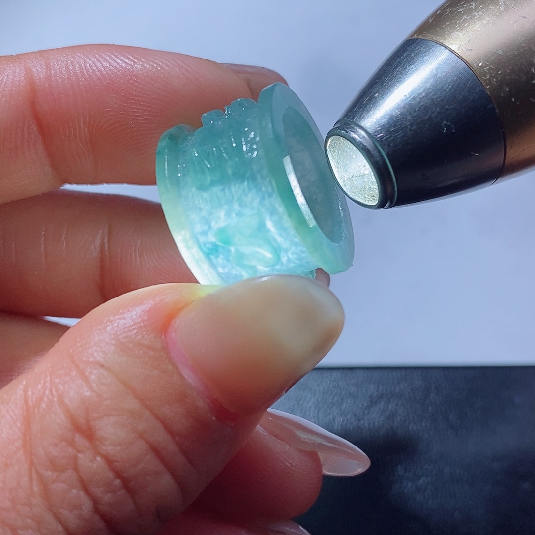 定制翡翠未镶嵌翡翠