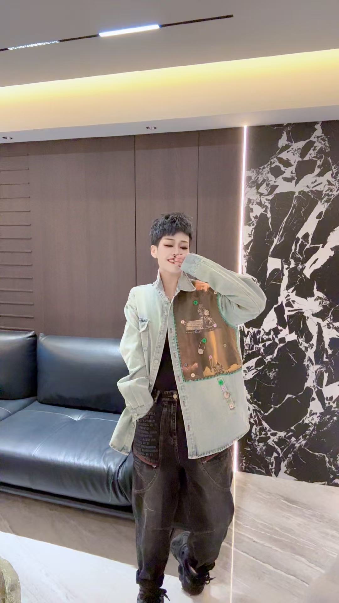 YY欧货潮牌时尚涂鸦牛仔外套L973