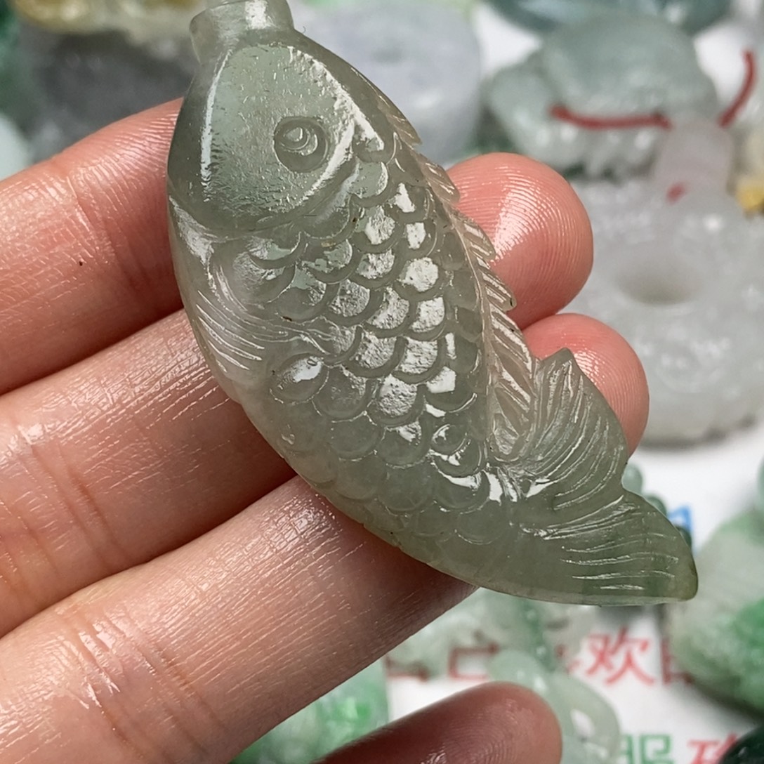 定制翡翠未镶嵌翡翠