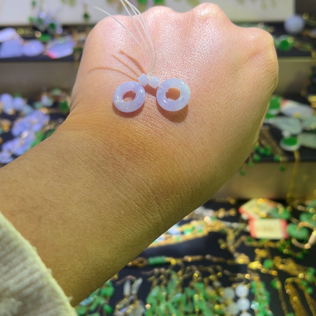 颈饰18K金镶嵌翡翠支持复检，缅料