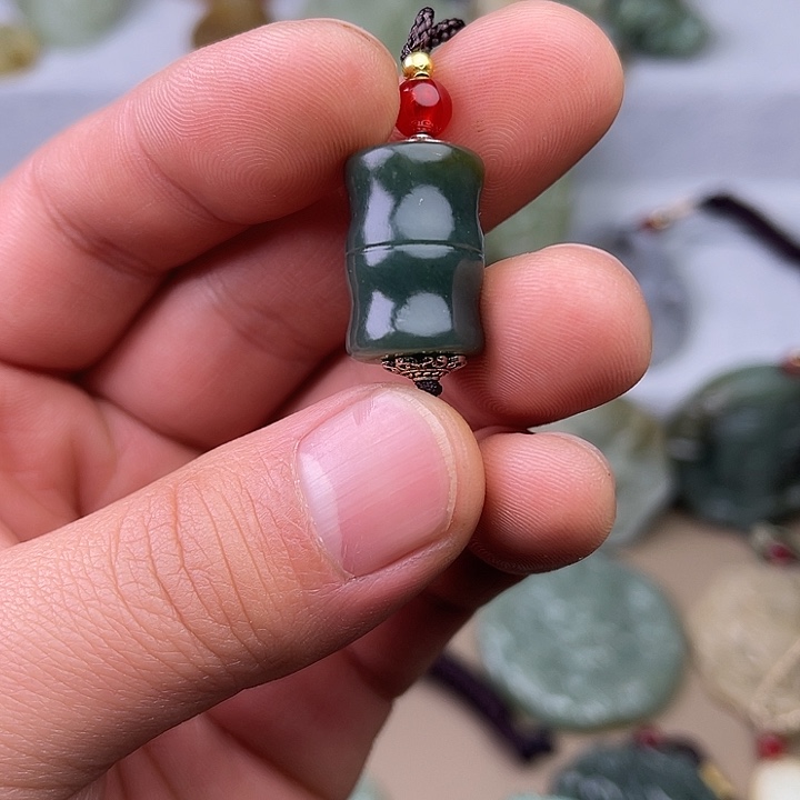 和田玉吊坠(赠链)未镶嵌