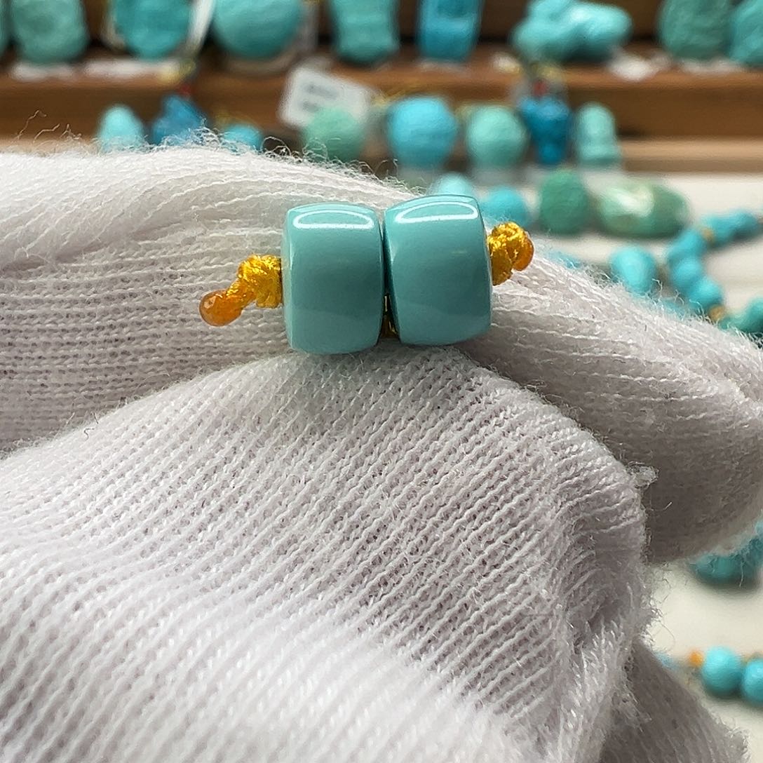 绿松石直切对珠未镶嵌