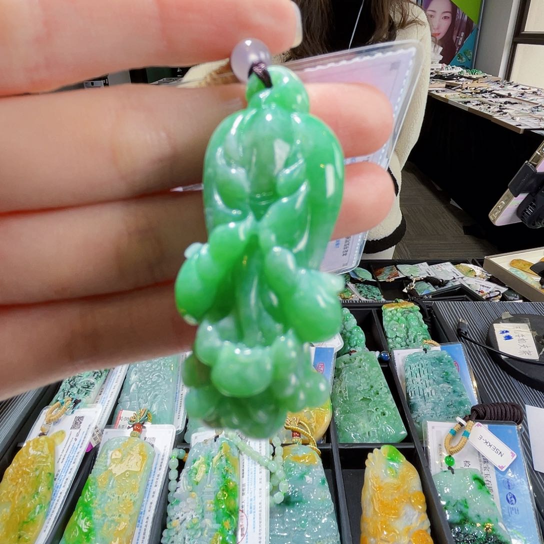 颈饰未镶嵌翡翠翡翠