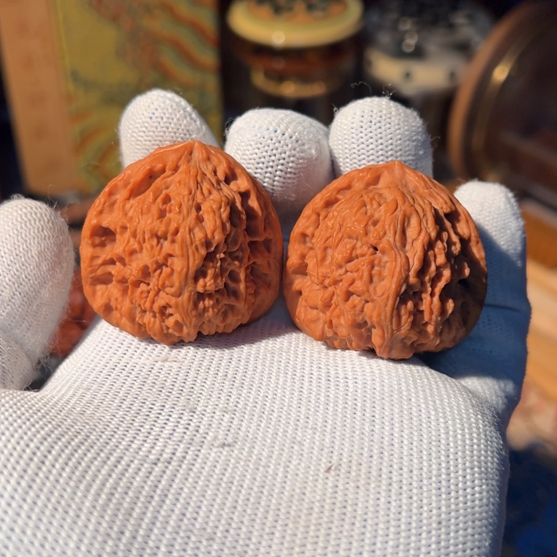 把件文玩核桃全品橘红皮南疆石38