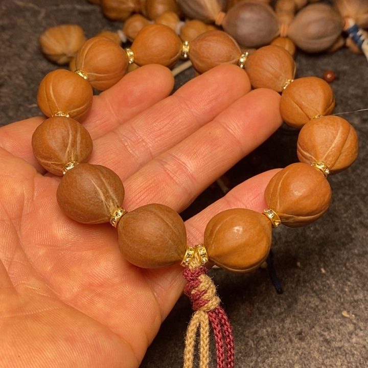 橄榄核手串1.7手持37号